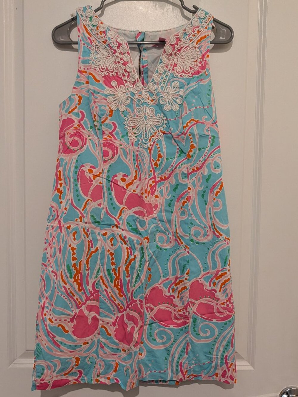 Lilly Pulitzer Women's Size 6 Shift – Aqua/Pink Abstract Print with Embroidery